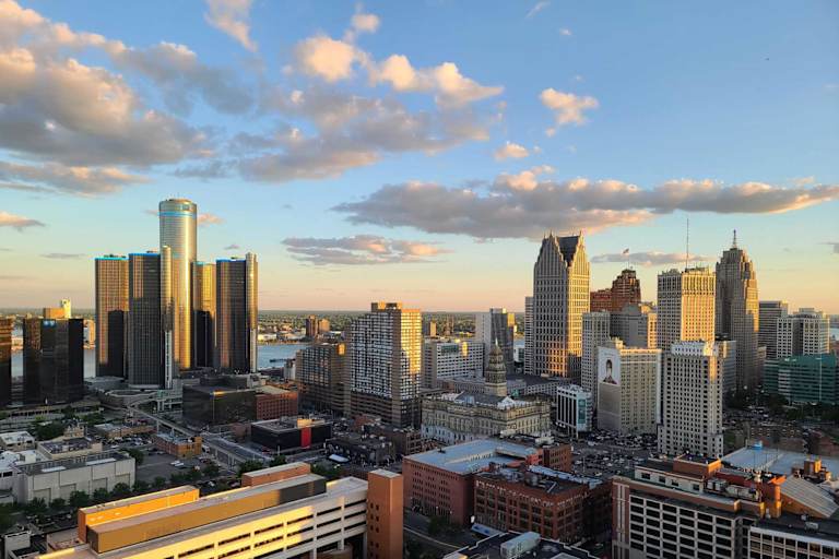 Learn How To Become a Licensed Social Worker in MI