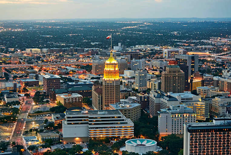 How To Become a Licensed Social Worker in Texas: Licensing Requirements